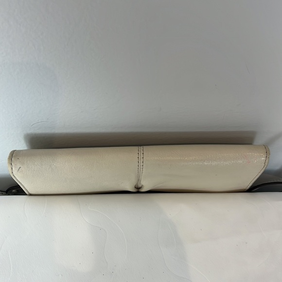 Coach Leather Wallet Wristlet in Off White & Silver - Picture 12 of 12